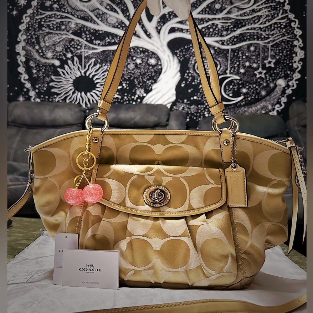 Vintage Y2K Coach Shoulder Bag beige color Shoulder Bag new without tags - Picture 5 of 17